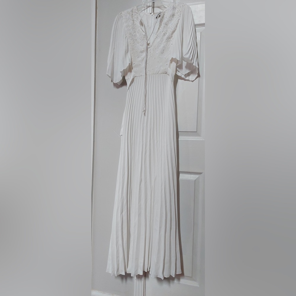 Noon By Noor- Size: 2 Color: White